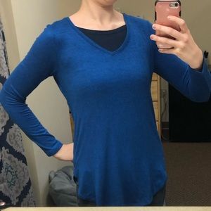 Apt 9 XS dark blue curve hem sweater